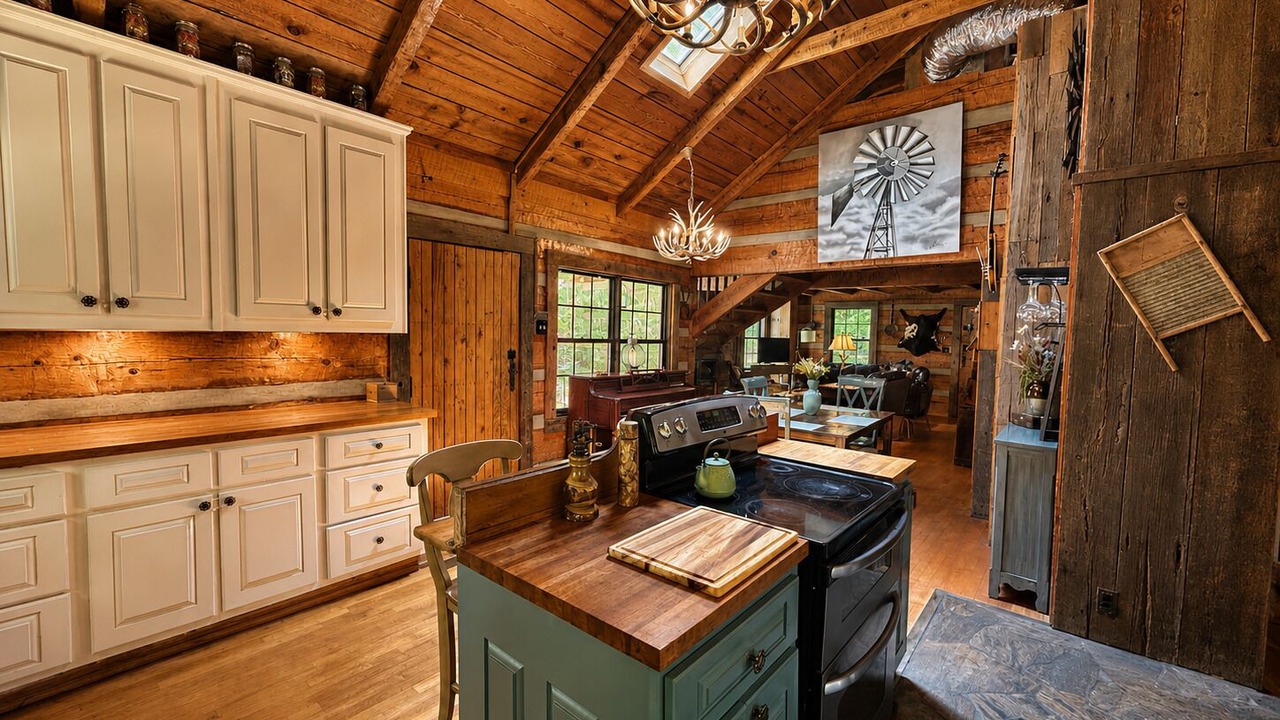 Photo of Kitchen in Smoky Mountains