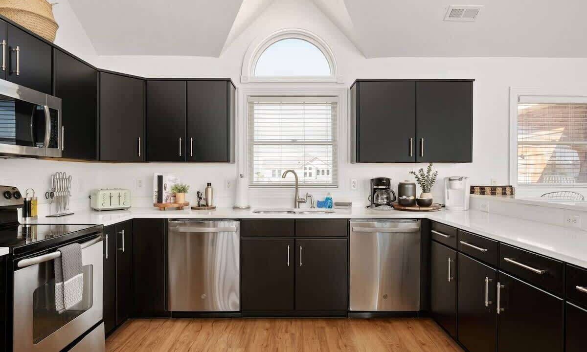 Photo of Kitchen in Whalehead Beach