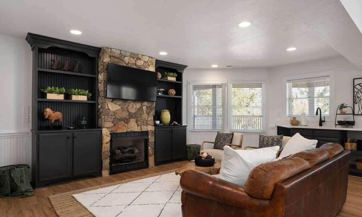 Photo of Livingroom in Whalehead Beach
