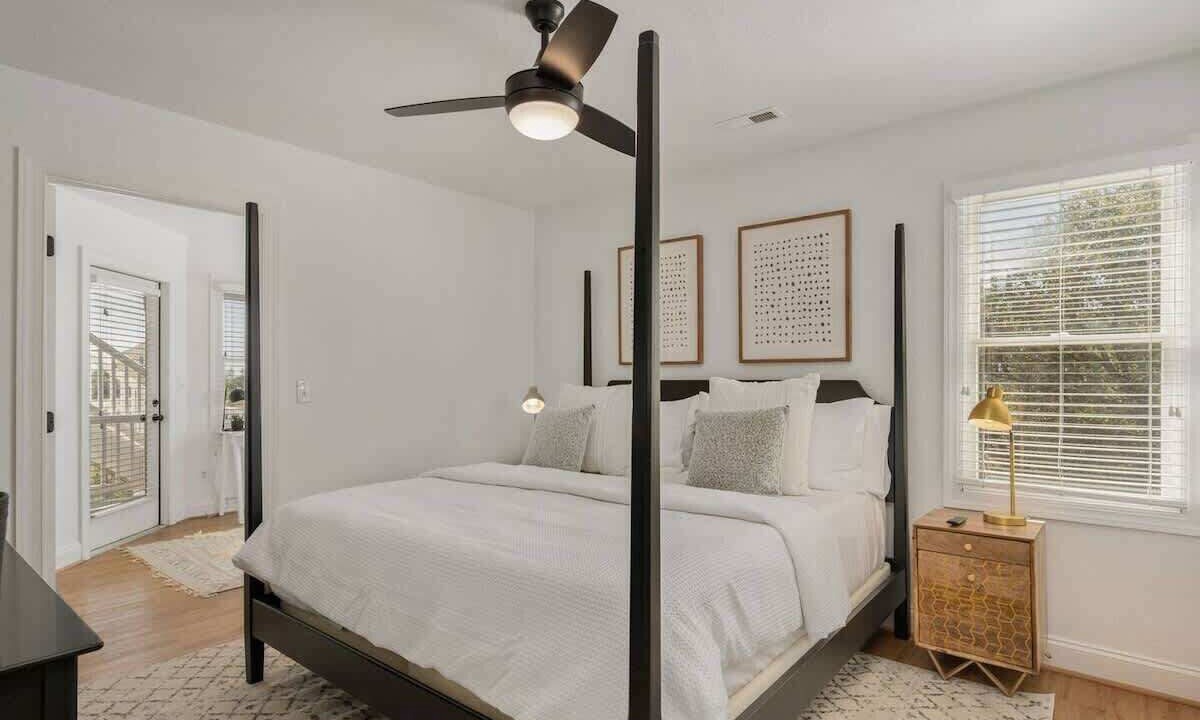 Photo of Bedroom in Whalehead Beach