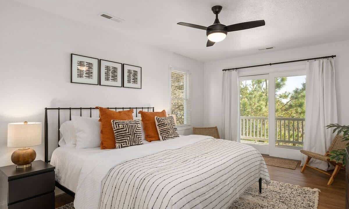 Photo of Bedroom in Whalehead Beach