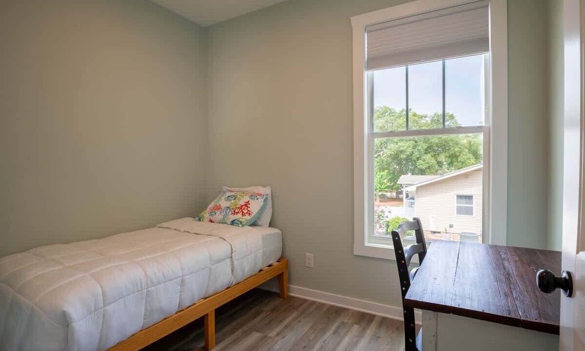 Photo of Bedroom in Long Beach
