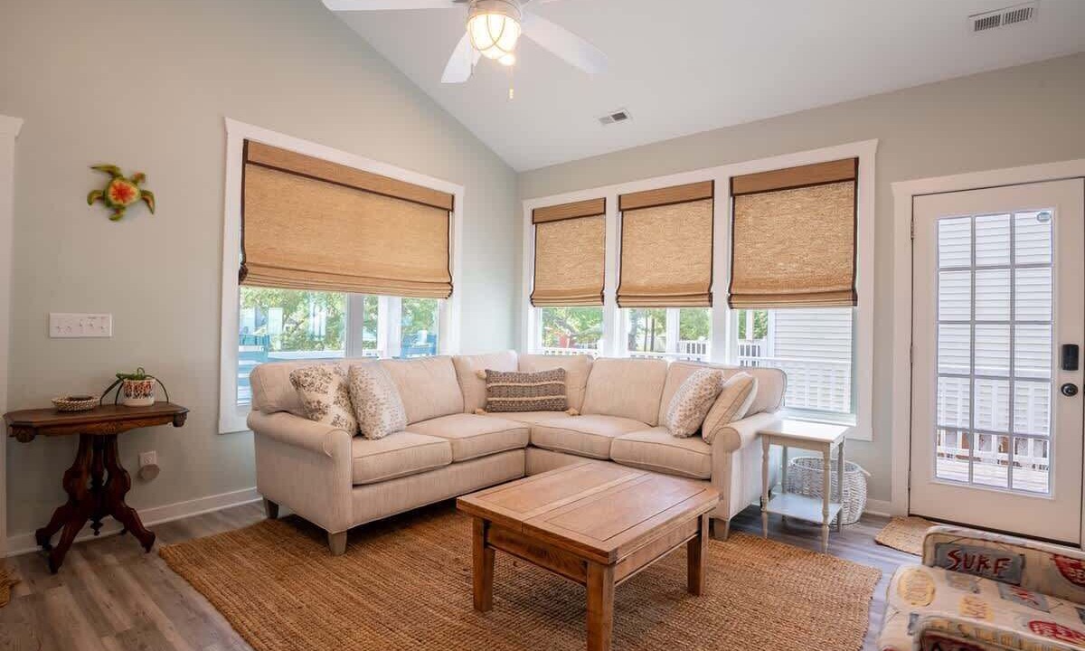 Photo of Bedroom in Long Beach