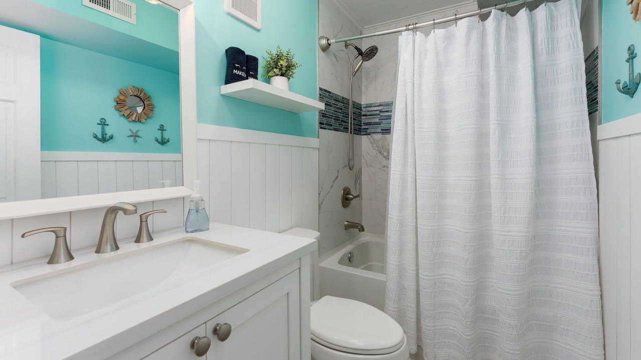 Photo of Bathroom in North Carolina Coast