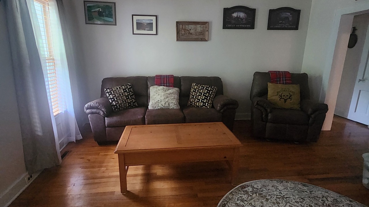 Photo of Livingroom in Alderson
