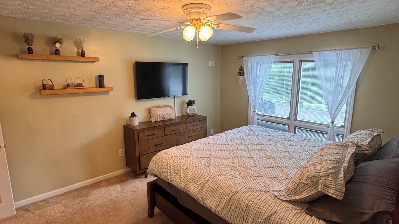 Photo of Bedroom in Bronston