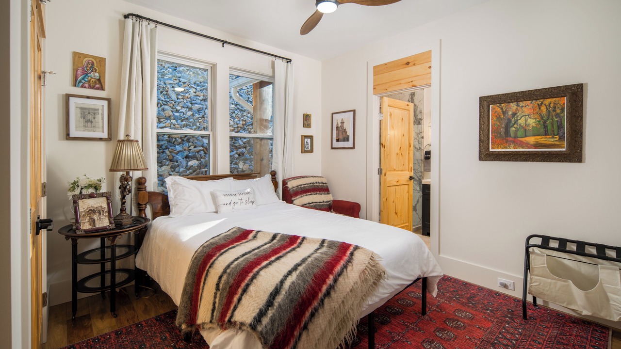 Photo of Bedroom in Moravian Falls