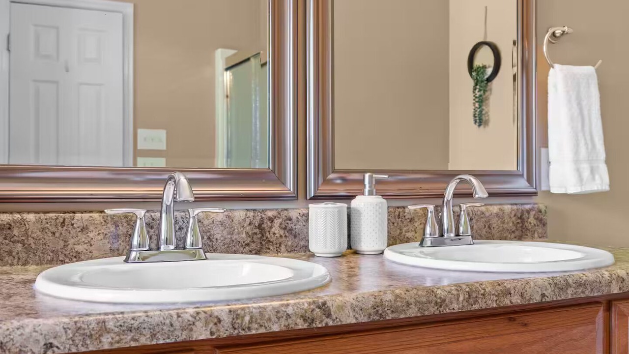 Photo of Bathroom in Cape Fear