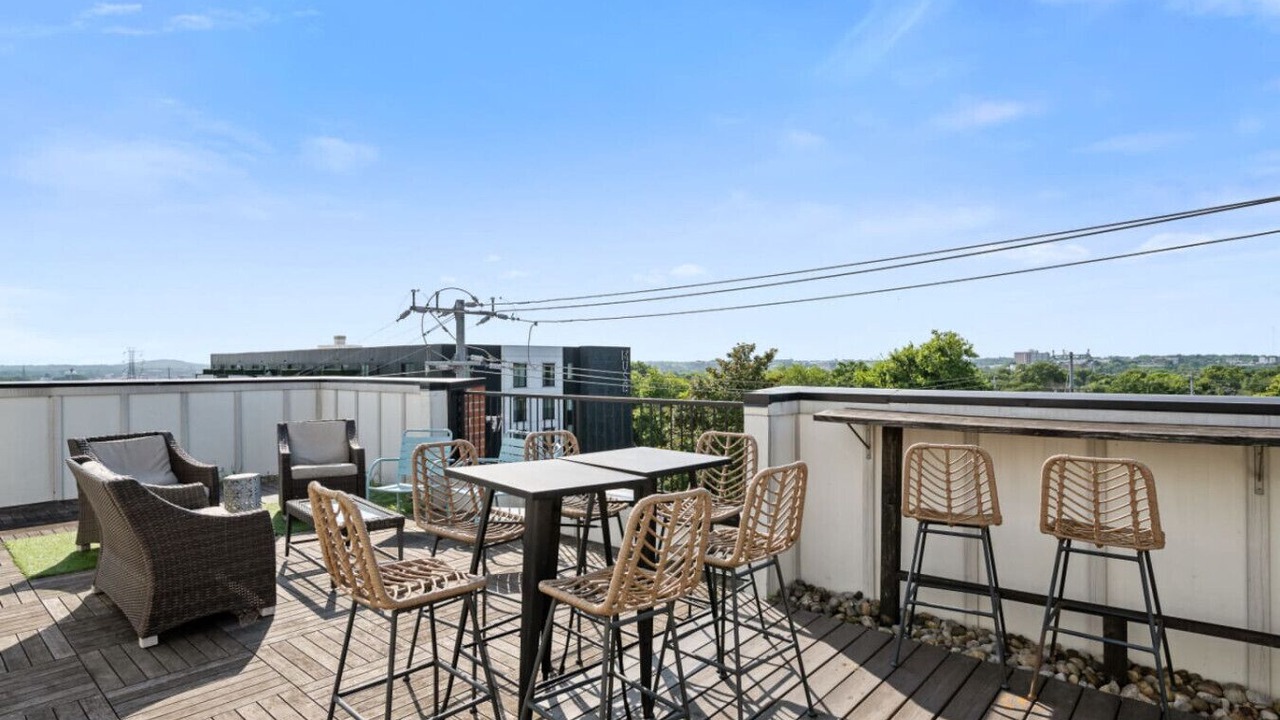 Photo of Outdoor in Rolling Mill Hill