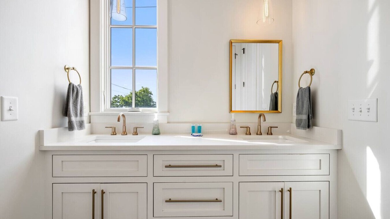 Photo of Bathroom in Rolling Mill Hill