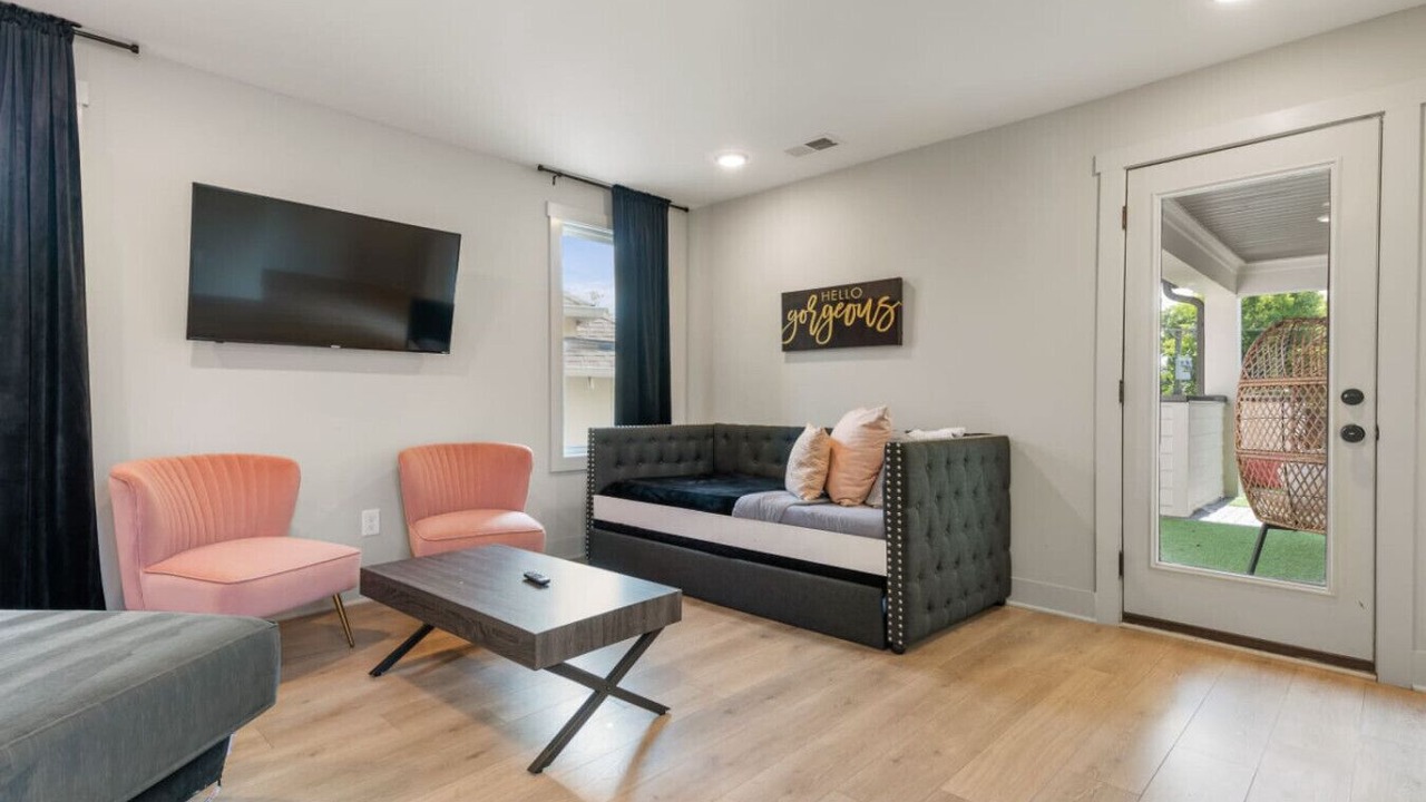Photo of Livingroom in West End