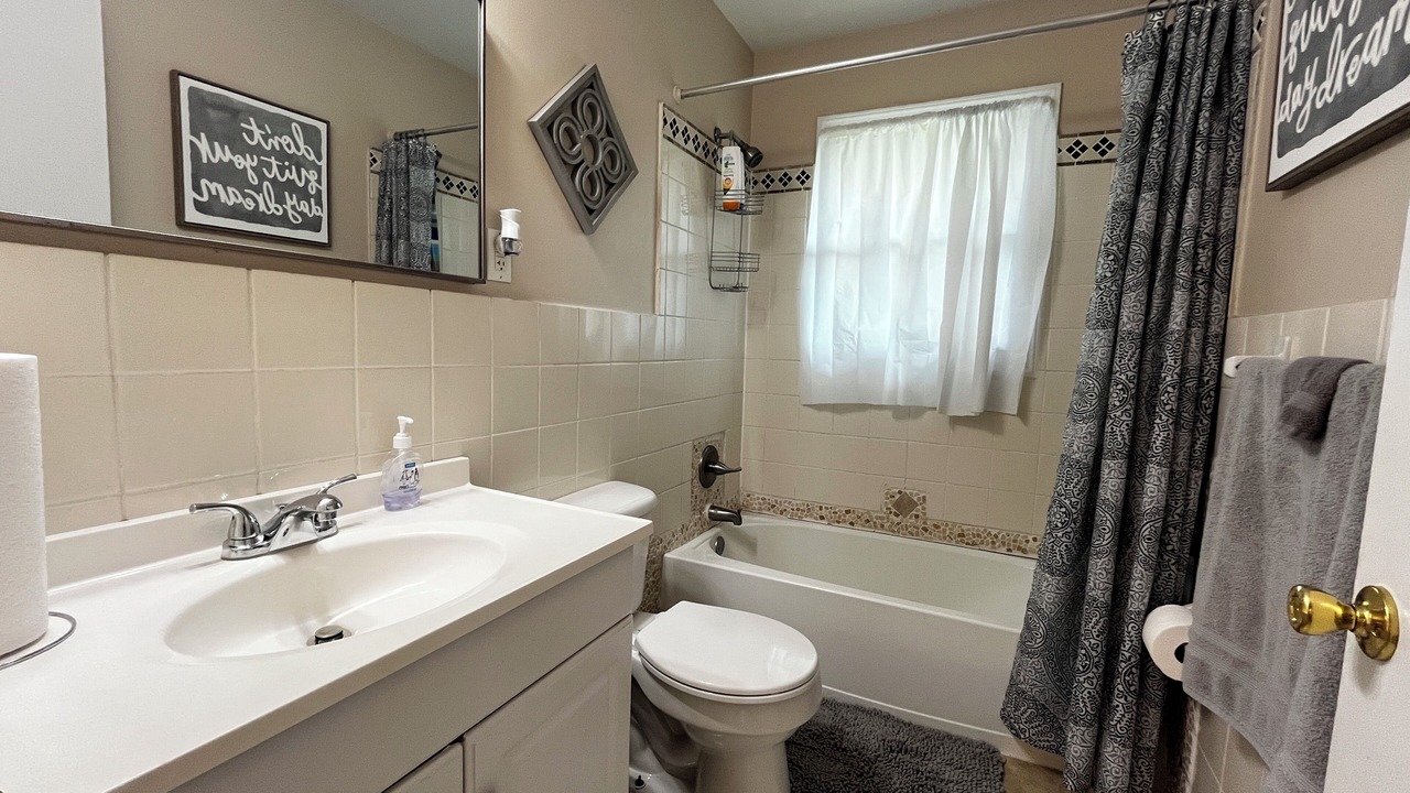 Photo of Bathroom in Shively