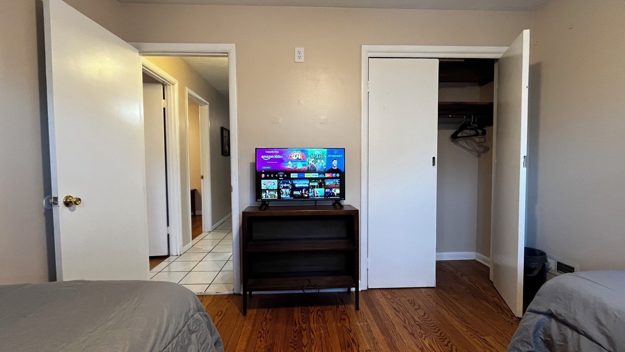 Photo of Bedroom in Shively