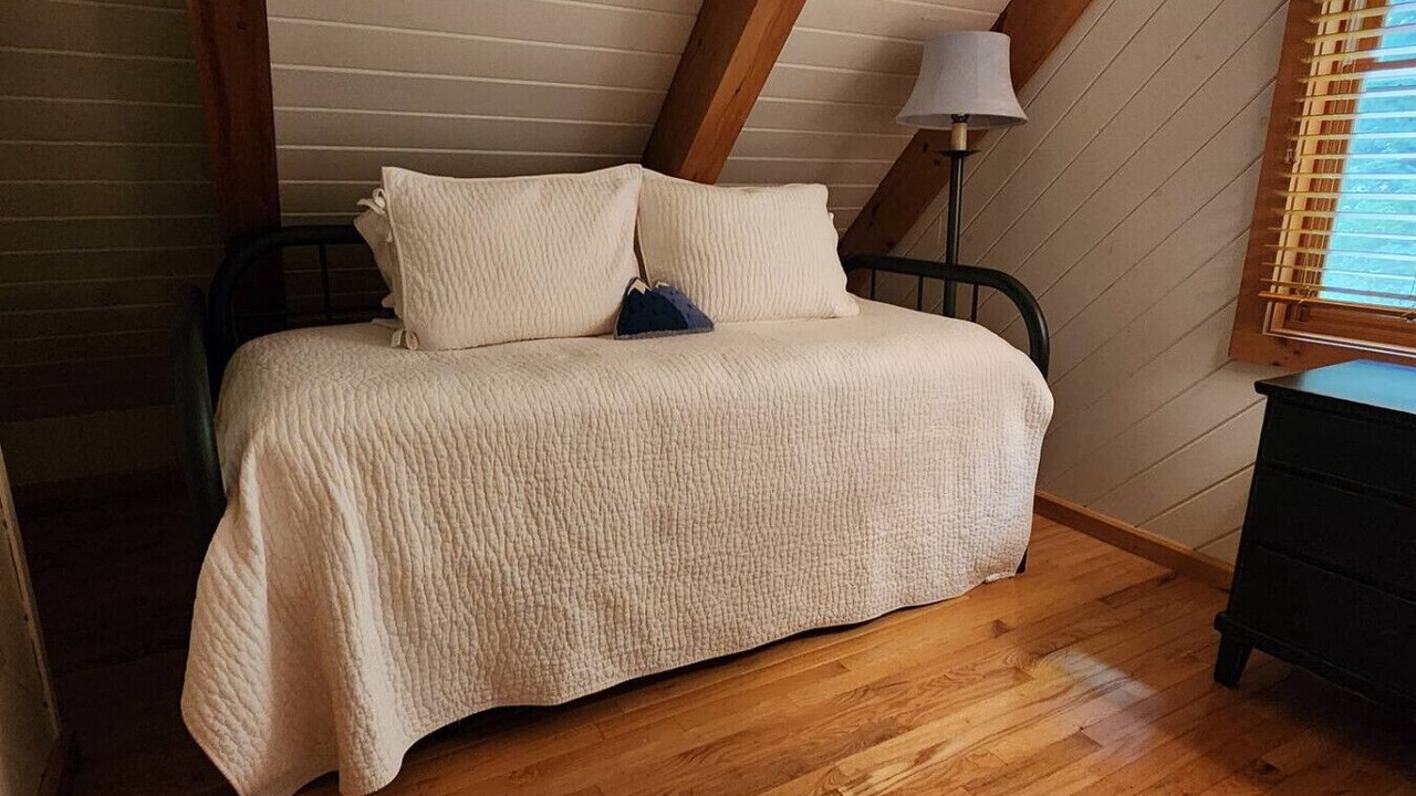 Photo of Bedroom in Cherokee
