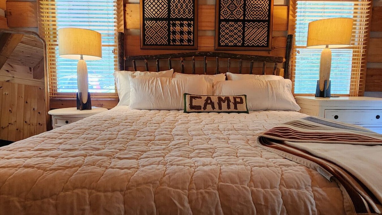 Photo of Bedroom in Cherokee