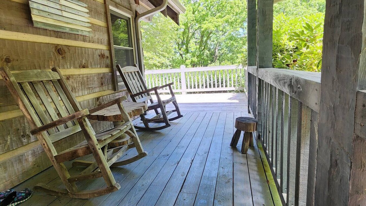 Photo of Patio Balcony in Cherokee