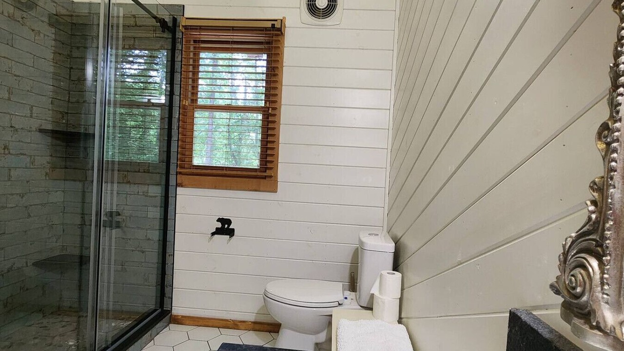 Photo of Bathroom in Cherokee