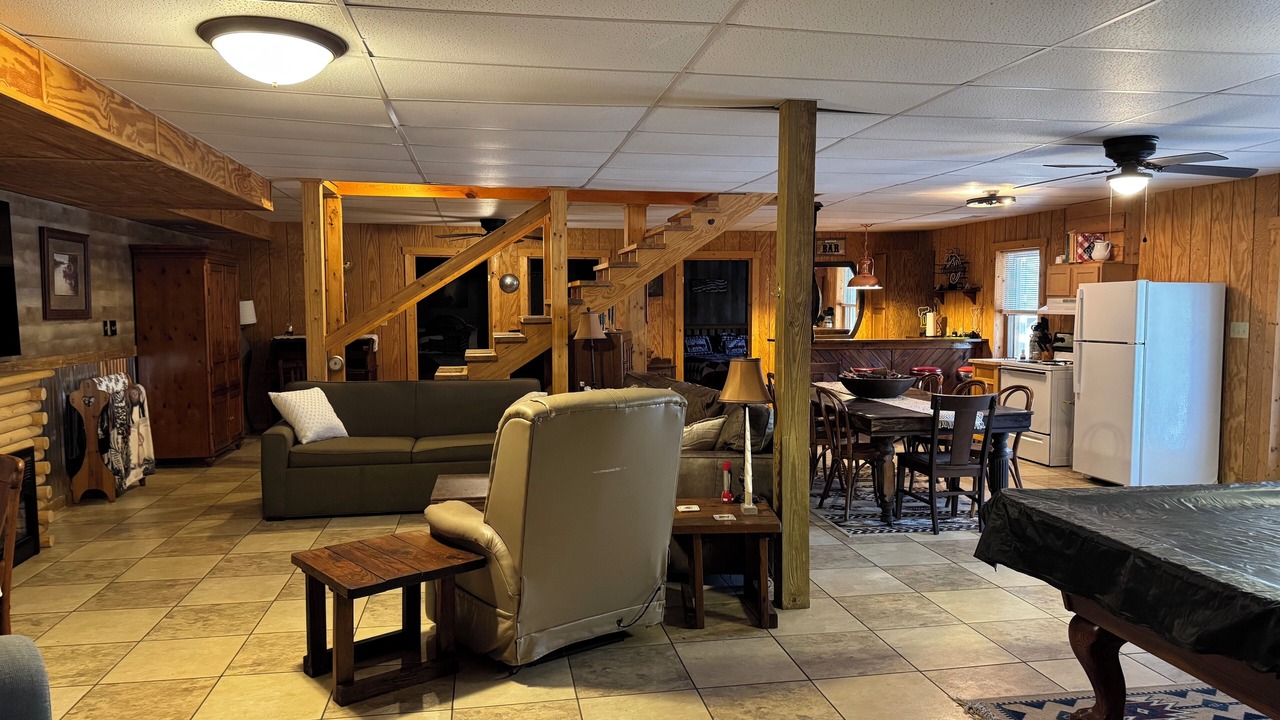 Photo of Livingroom in Bronston