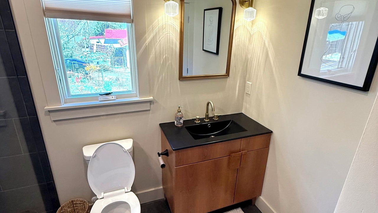 Photo of Bathroom in Burton Street