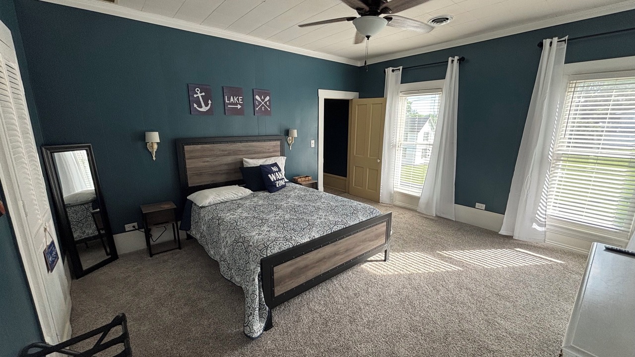 Photo of Bedroom in Kuttawa