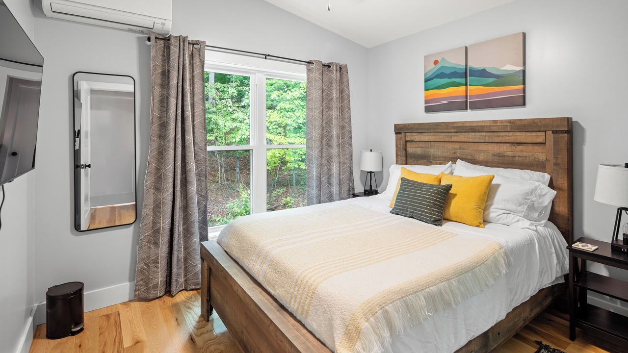 Photo of Bedroom in Bent Creek