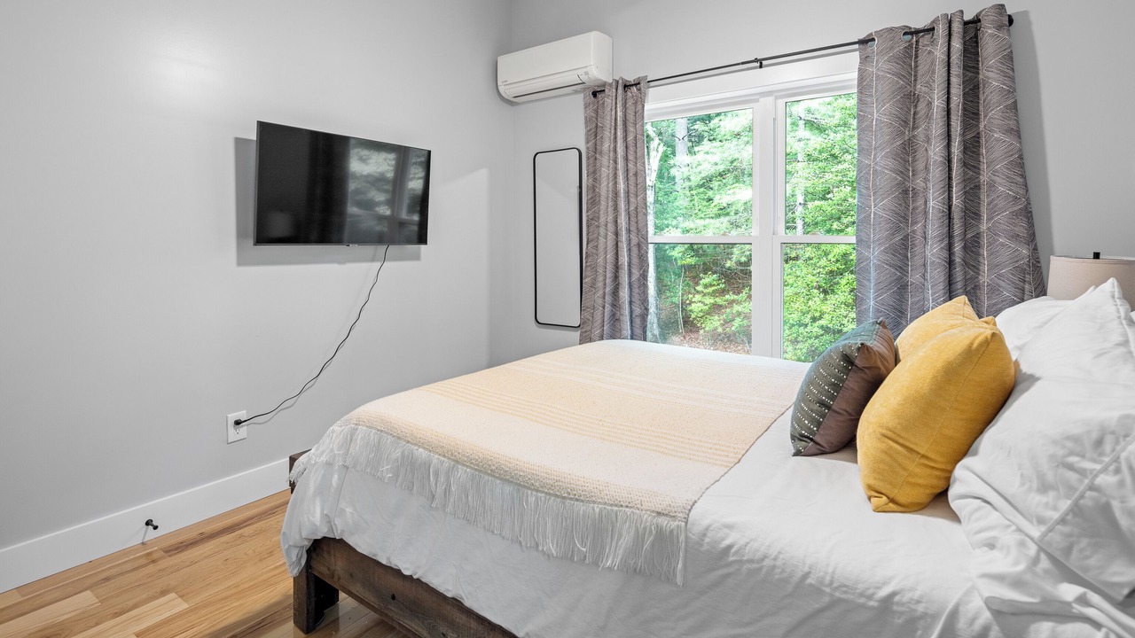 Photo of Bedroom in Bent Creek