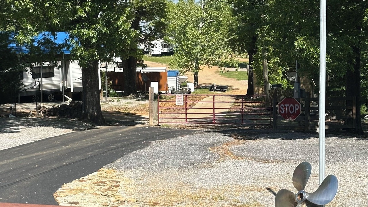 Photo of Others in Benton