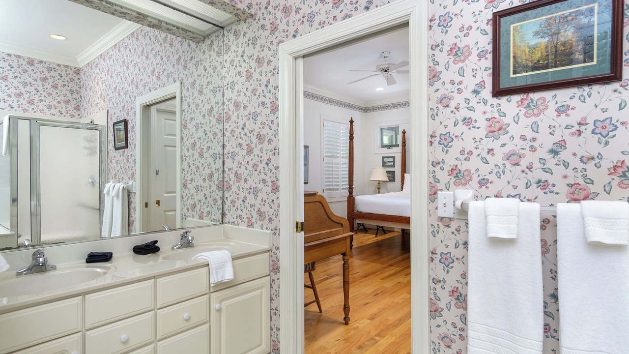 Photo of Bathroom in Montreat