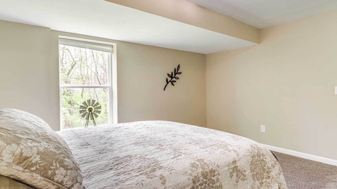 Photo of Bedroom in Dry Ridge