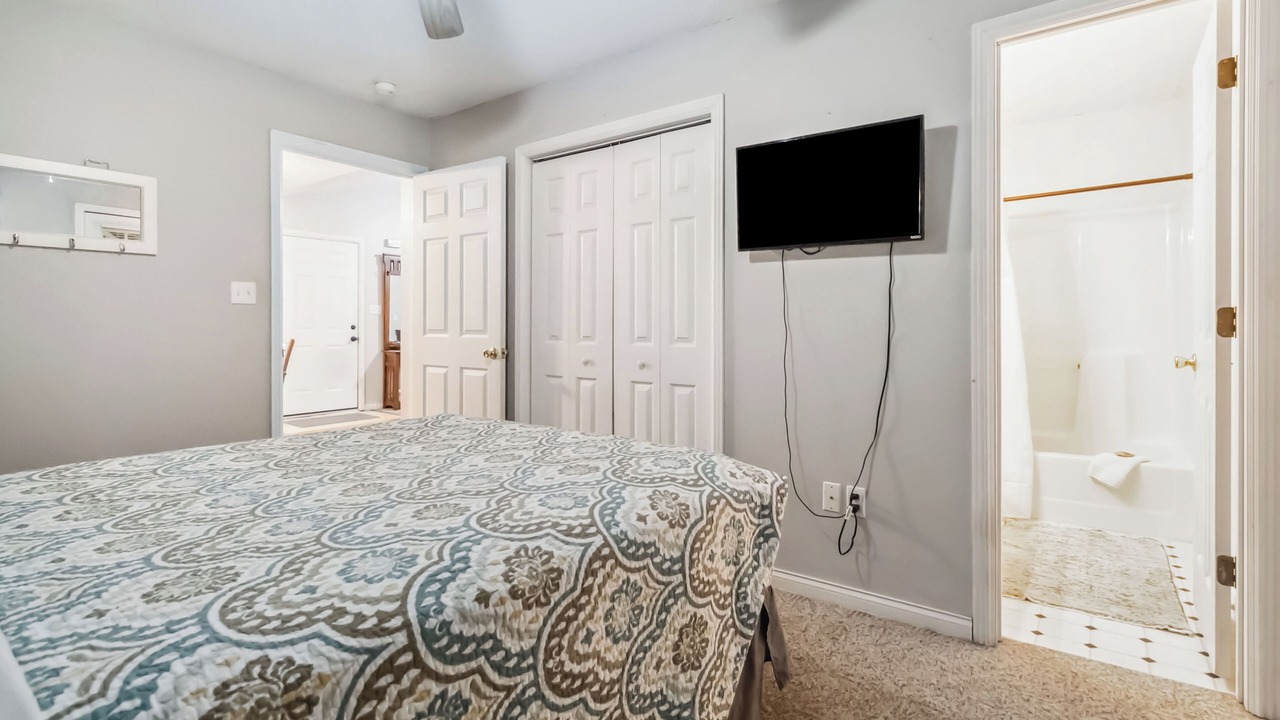 Photo of Bedroom in Sloans Valley