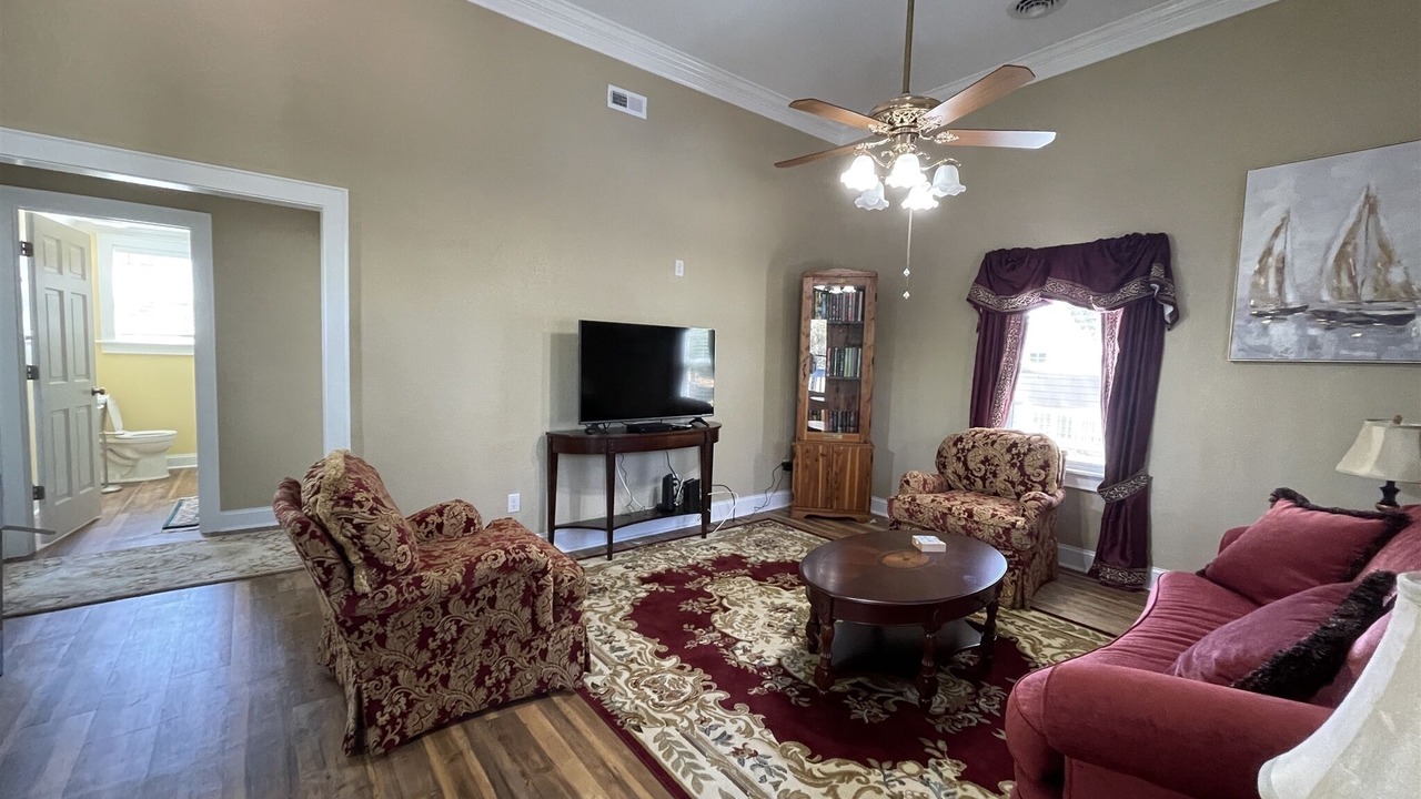 Photo of Livingroom in Avon