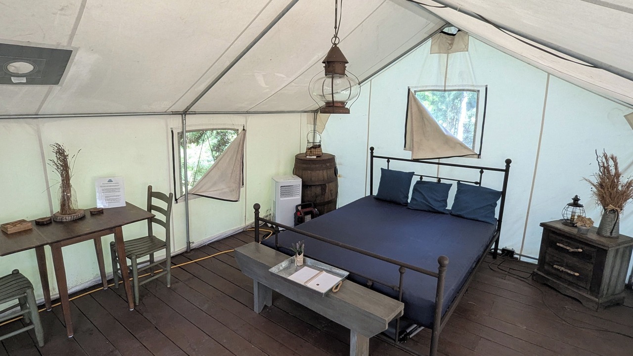 Photo of Bedroom in Supply