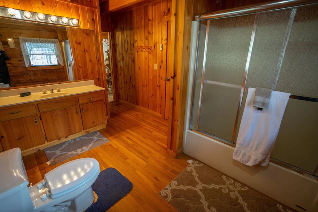 Photo of Bathroom in Todd