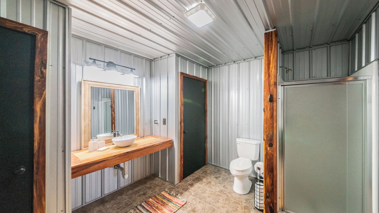 Photo of Bathroom in Kuttawa