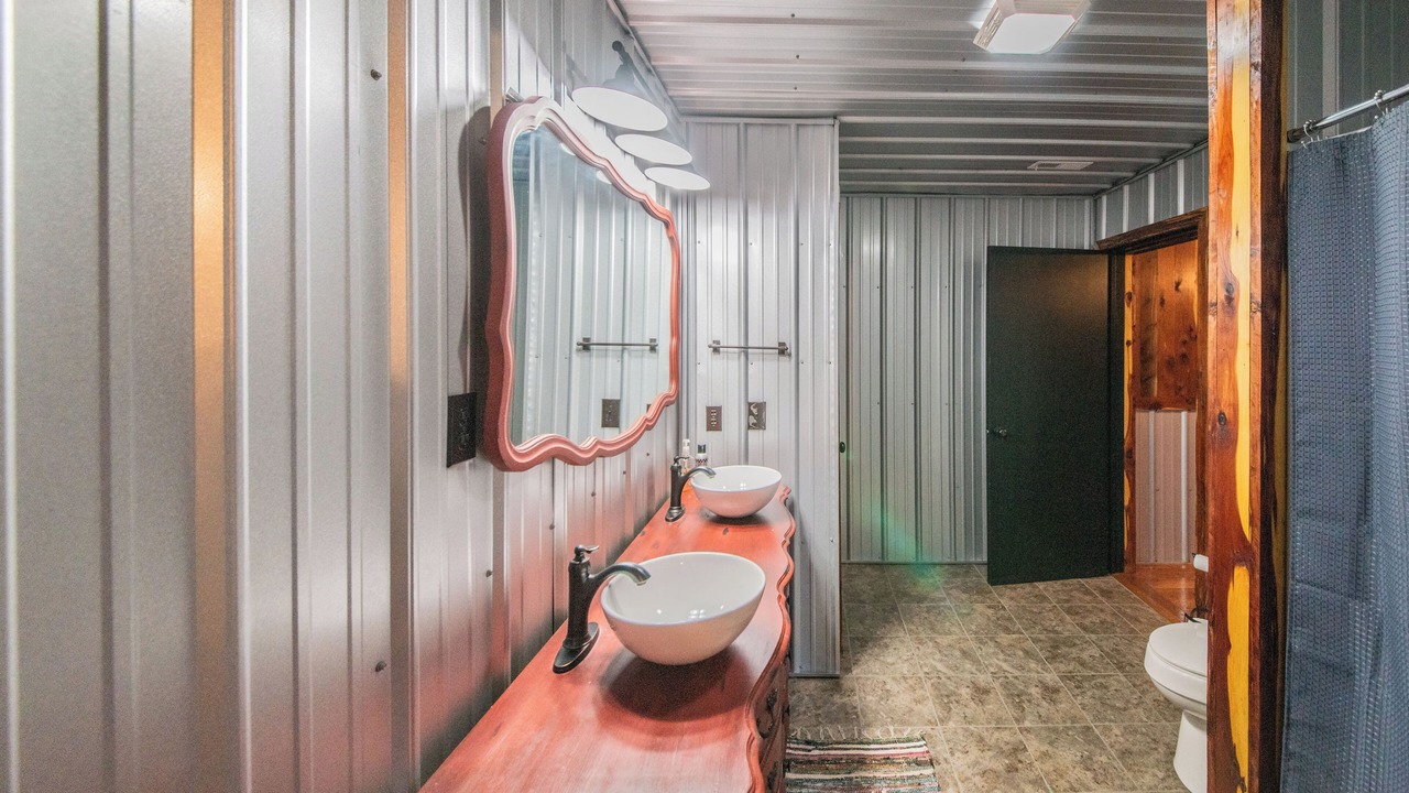 Photo of Bathroom in Kuttawa