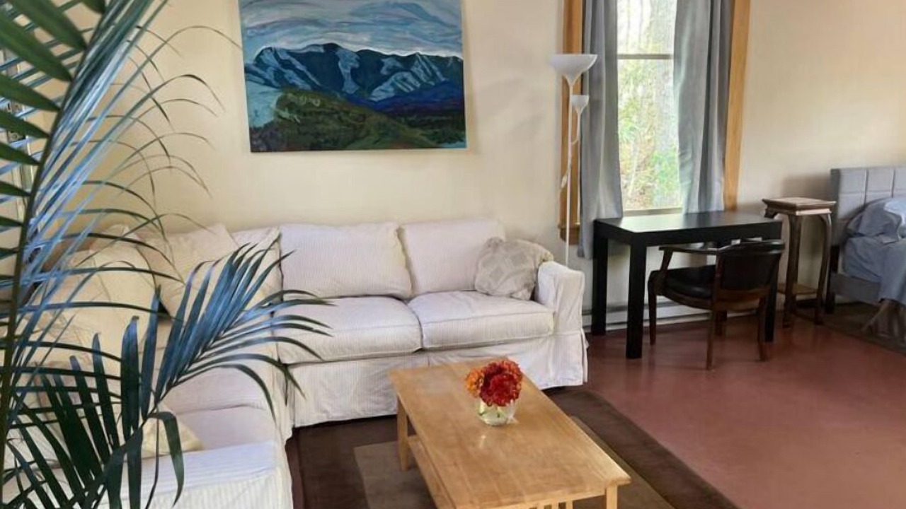 Photo of Livingroom in Cullowhee