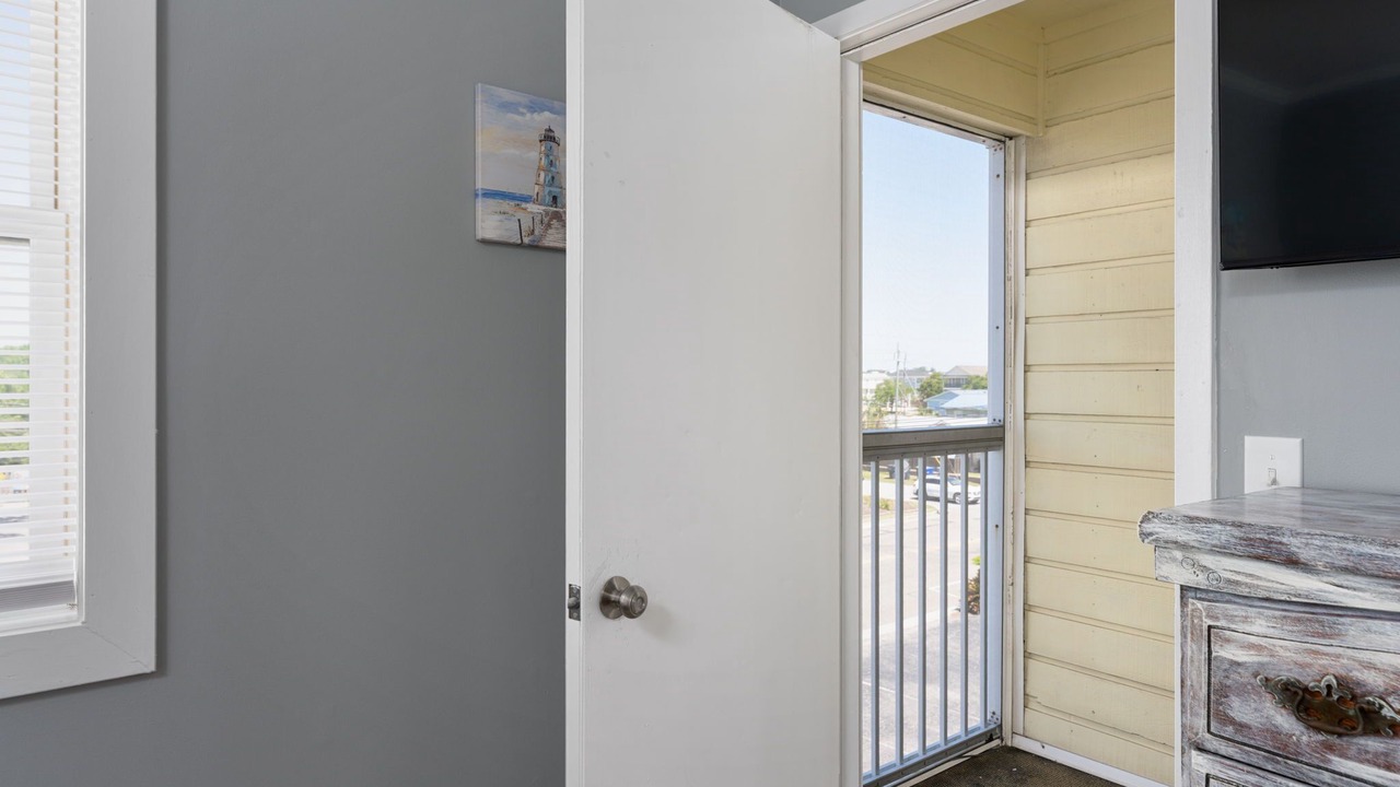 Photo of Patio Balcony in Wilmington Beach