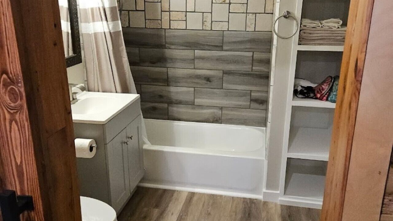 Photo of Bathroom in Maryville
