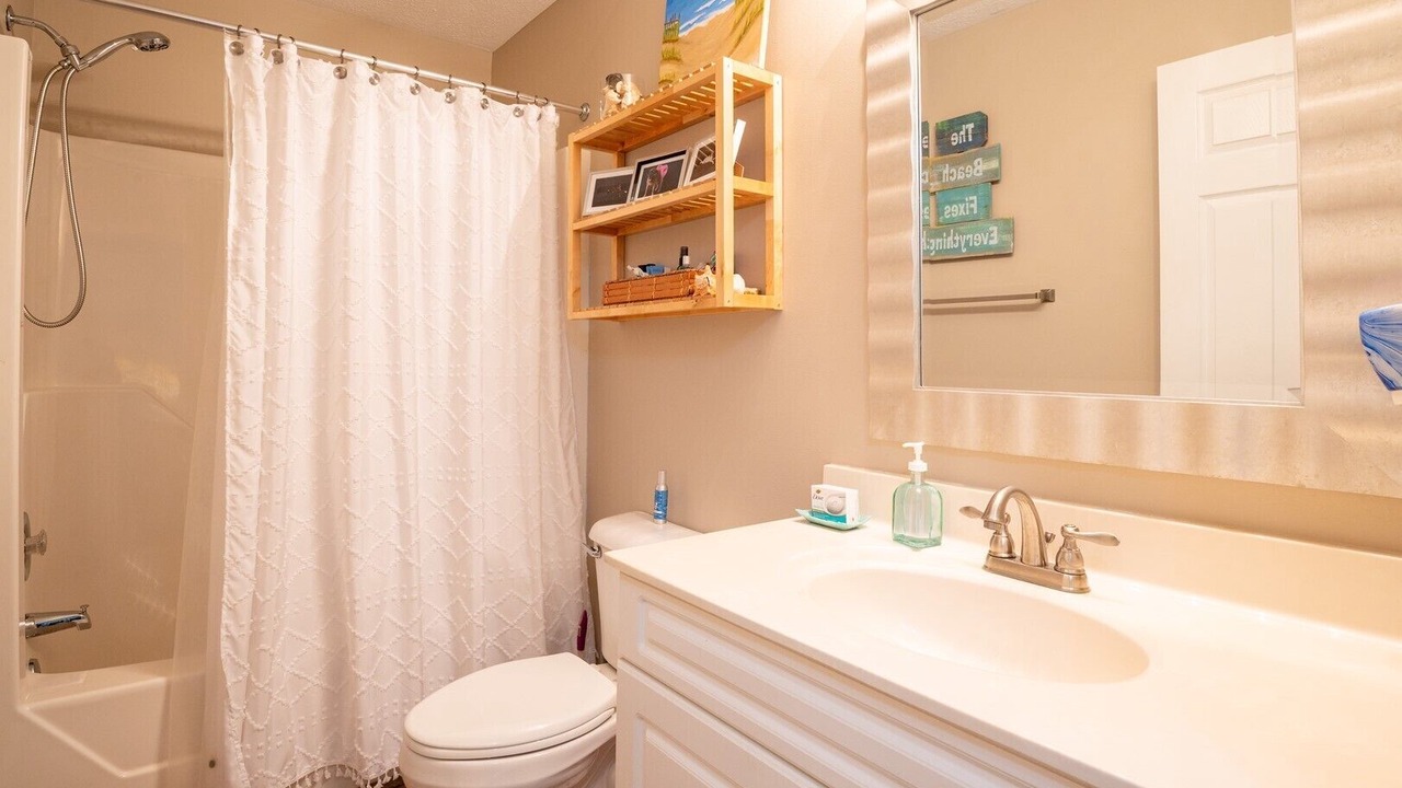 Photo of Bathroom in Silver Lake