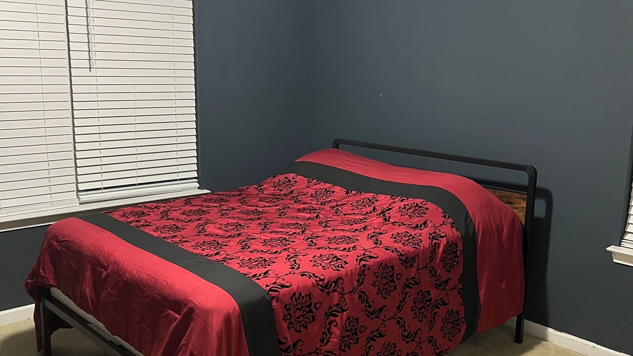Photo of Bedroom in Oakdale