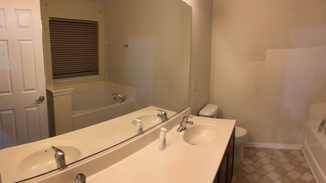Photo of Bathroom in Oakdale
