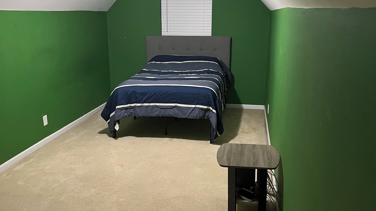 Photo of Bedroom in Oakdale