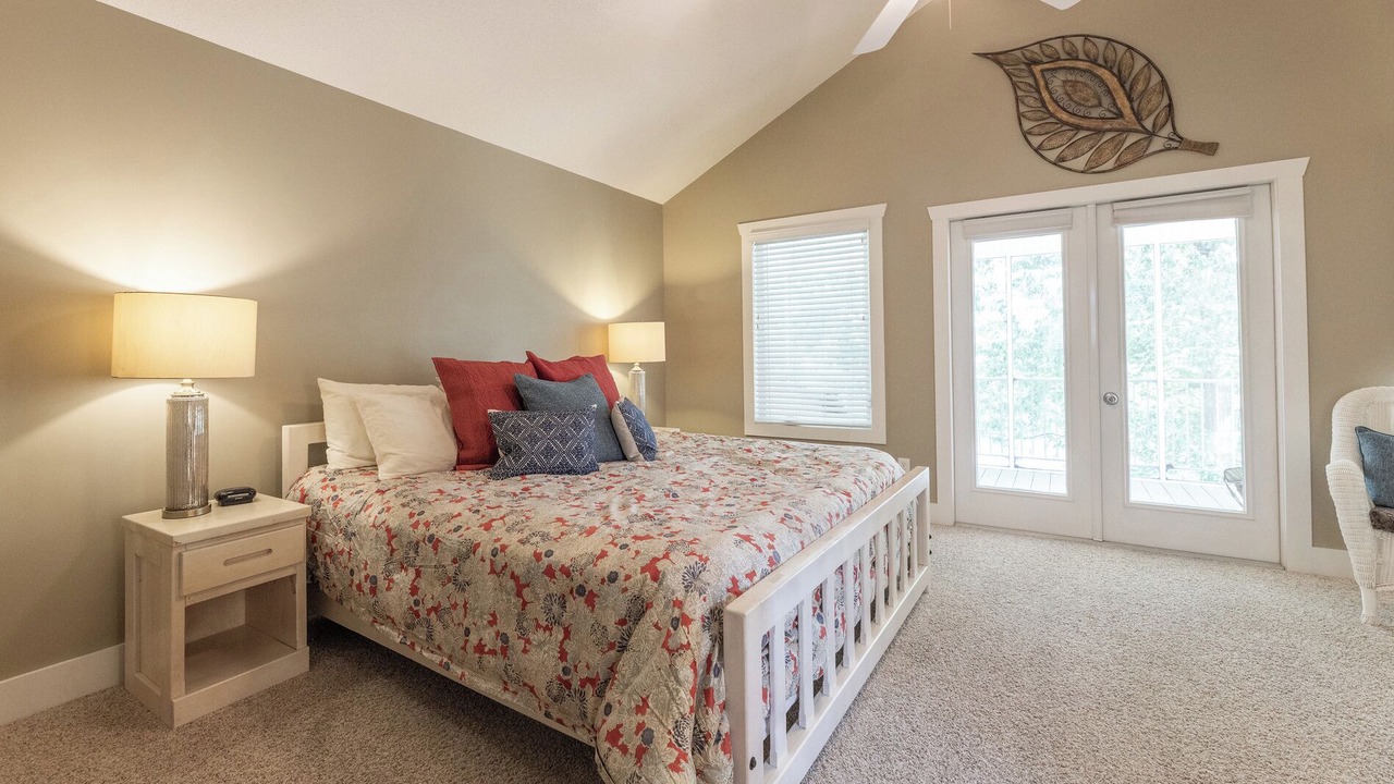 Photo of Bedroom in Grand Rivers