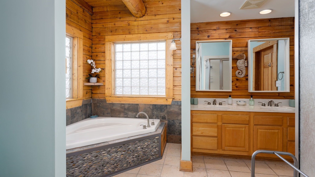 Photo of Bathroom in North Topsail Beach
