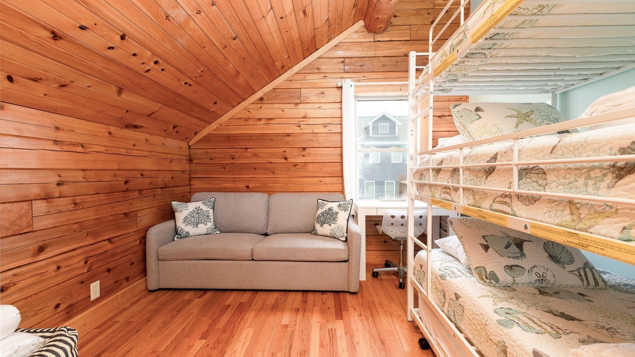 Photo of Bedroom in North Topsail Beach