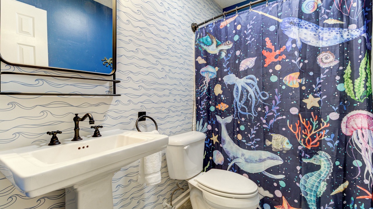 Photo of Bathroom in Myrtle Grove