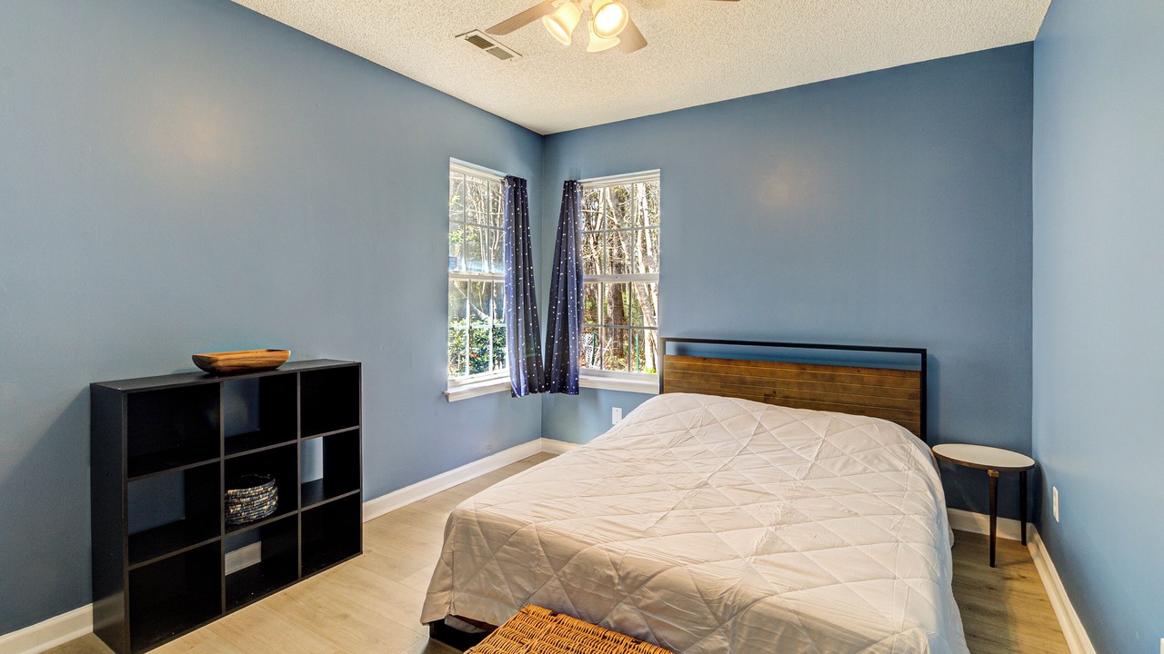 Photo of Bedroom in Myrtle Grove