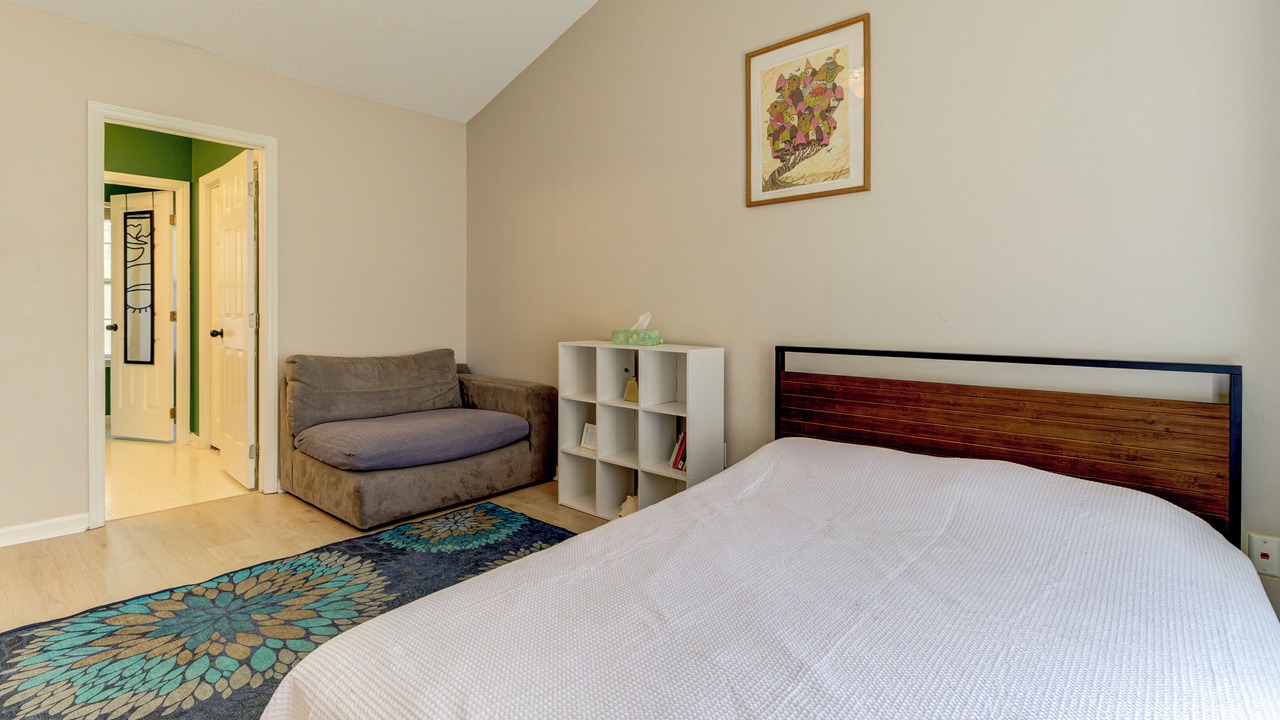 Photo of Bedroom in Myrtle Grove