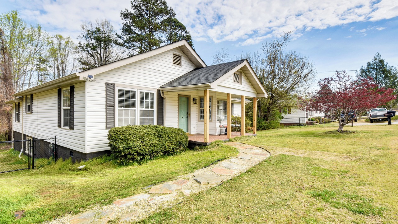 Photo of Outdoor in Pickens
