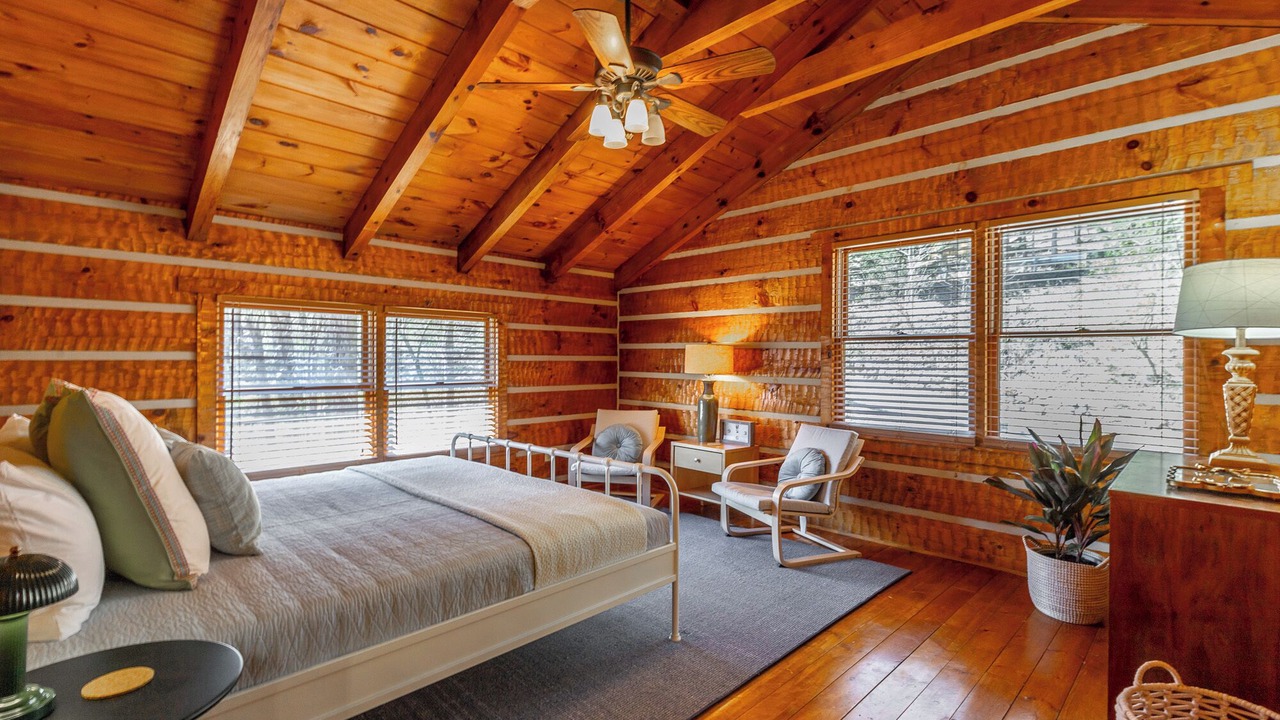 Photo of Bedroom in Whiteside